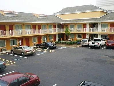 Red Roof Downtown - 2*